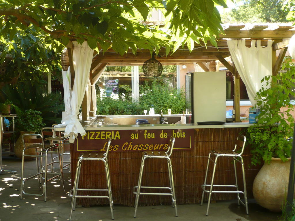 Hotel Restaurant Les Chasseurs Marine de Pietracorbara Екстер'єр фото