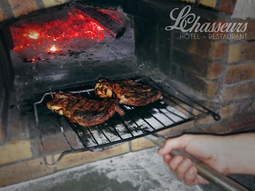 Hotel Restaurant Les Chasseurs Marine de Pietracorbara Екстер'єр фото