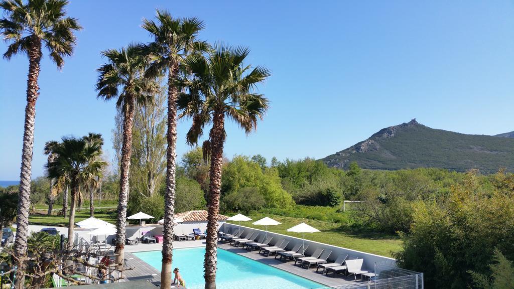 Hotel Restaurant Les Chasseurs Marine de Pietracorbara Екстер'єр фото